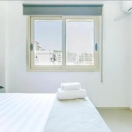 Luxury 3 In Apartment *